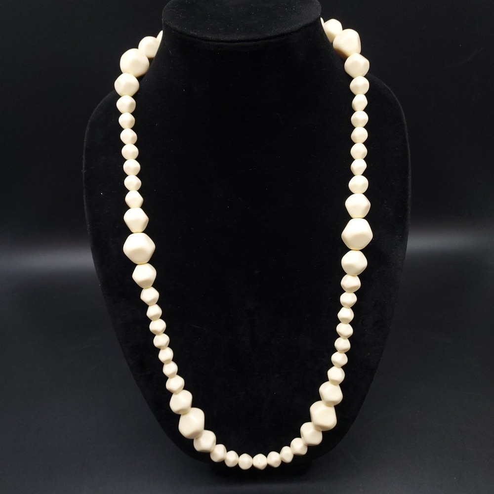 Trifari Beaded Necklace Beige Off White Vintage Costume New with Tags